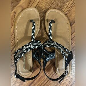 American Eagle Sandals